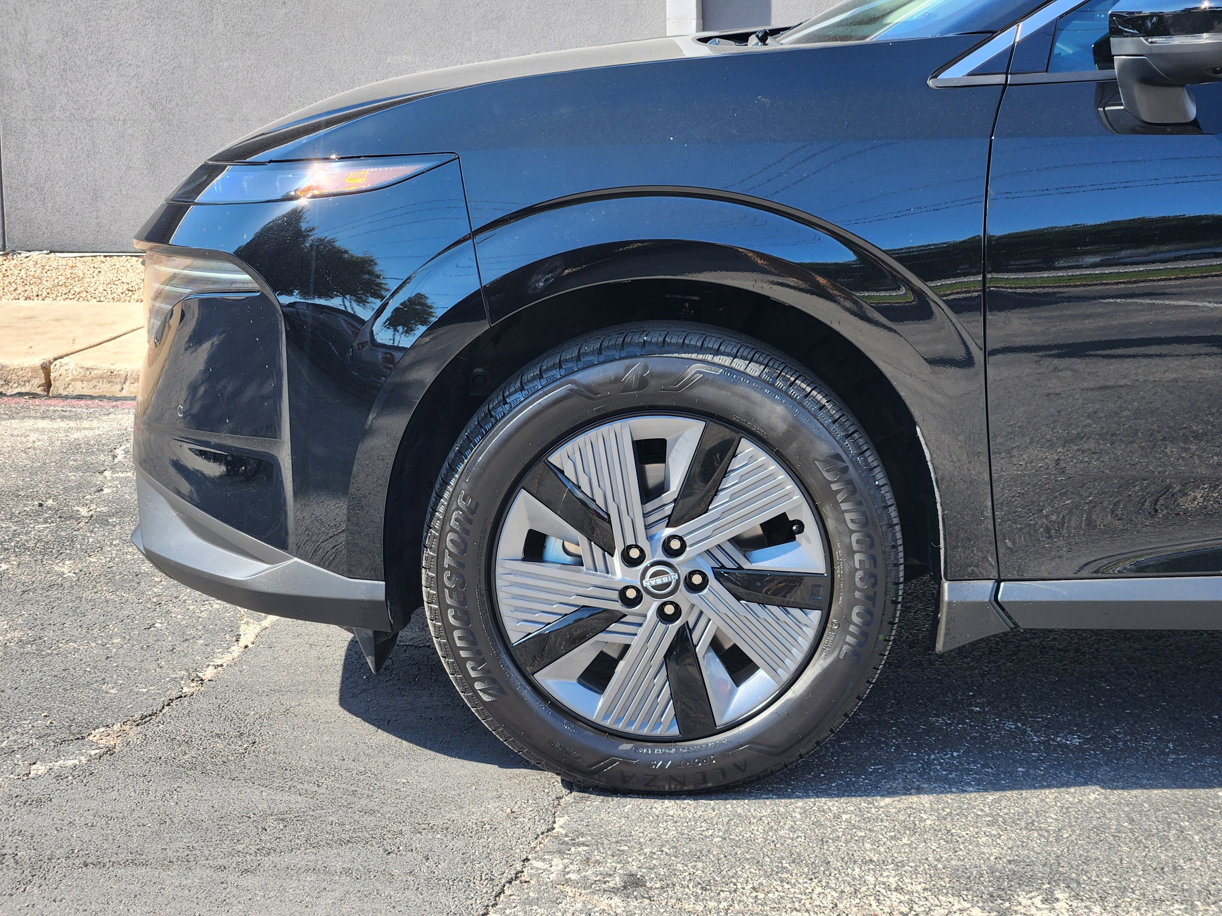 Certified Used 2026 Super Black Nissan SL image 9
