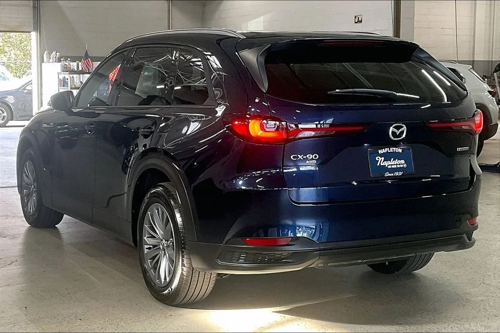 Used 2024 Blue Mazda Preferred image 10