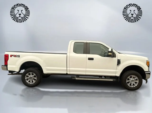Used 2017 Oxford White Ford XL image 5