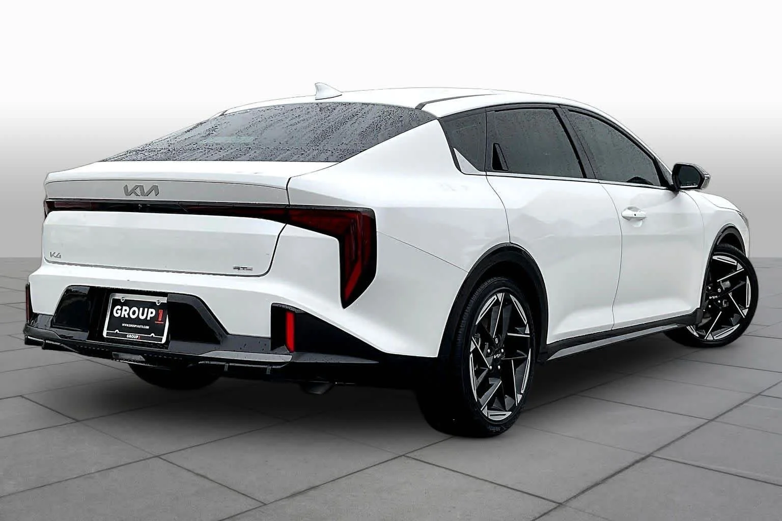 Used 2025 Snow White Pearl Kia GT-Line image 13