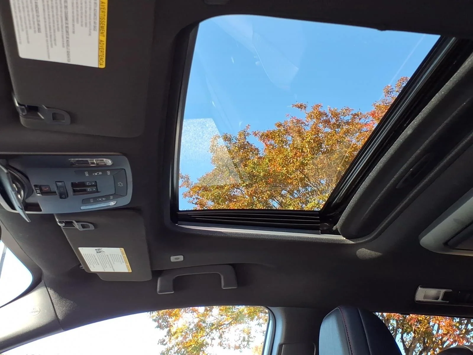 Used 2025 Cement Toyota XSE image 11