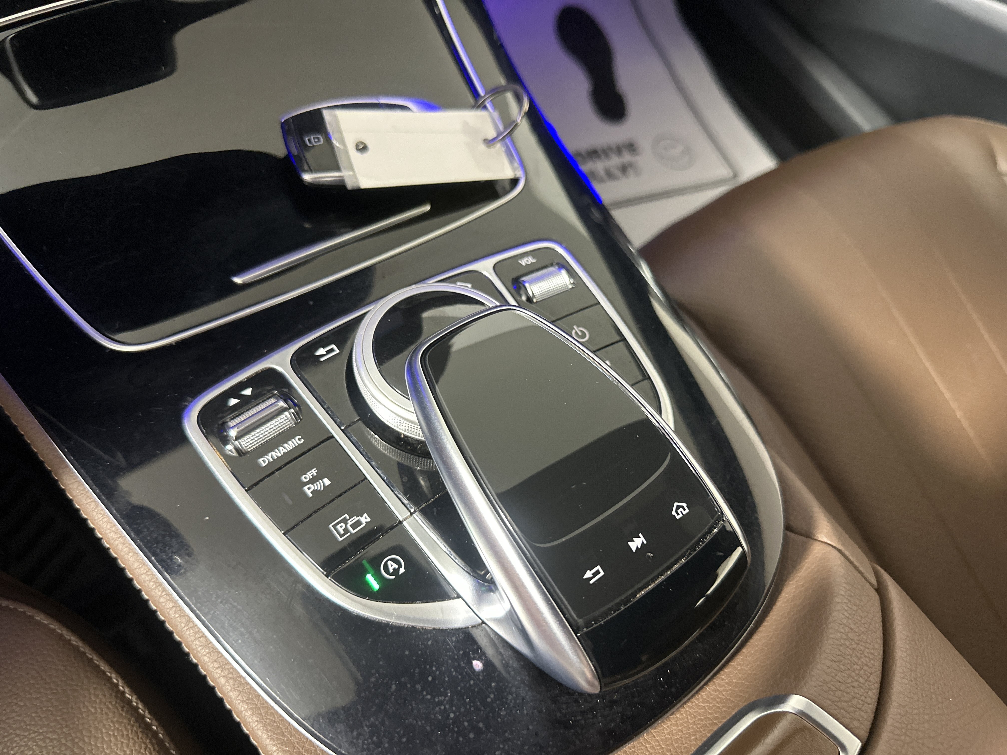 Used 2018  Mercedes-Benz E 400 image 20
