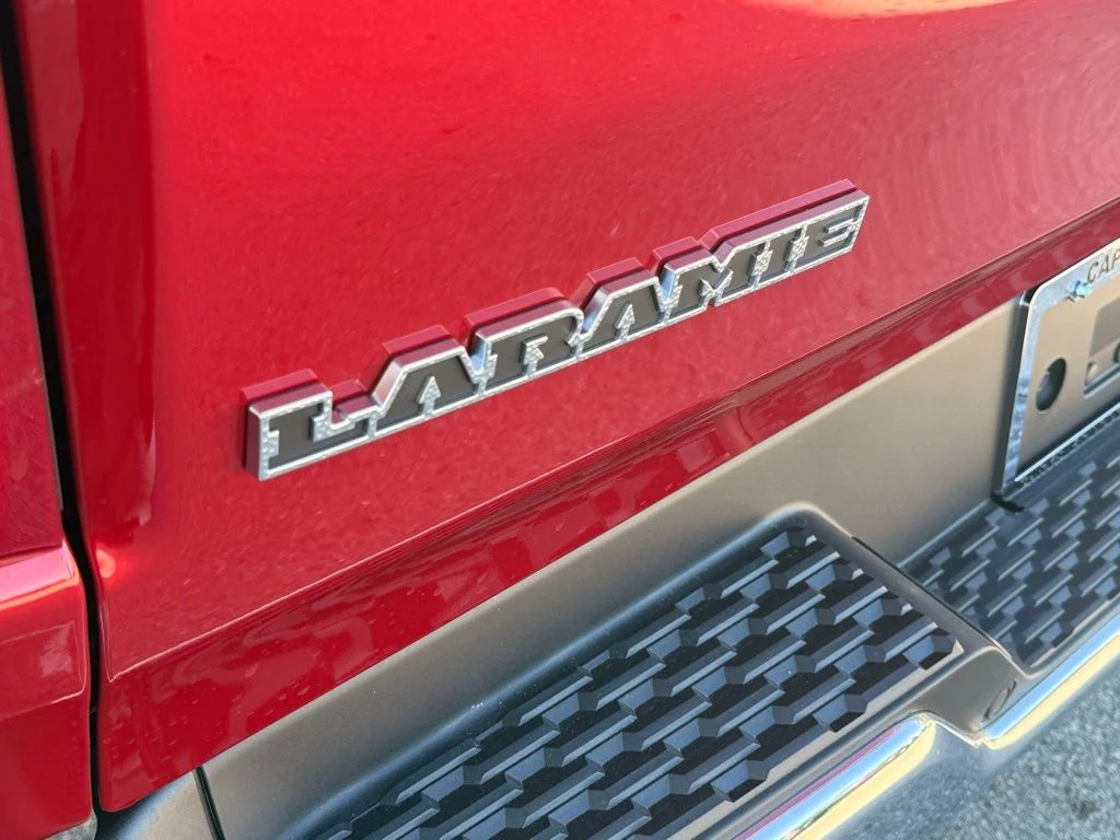 New 2026 Molten Red Pearl-Coat Exterior Paint RAM Laramie image 37