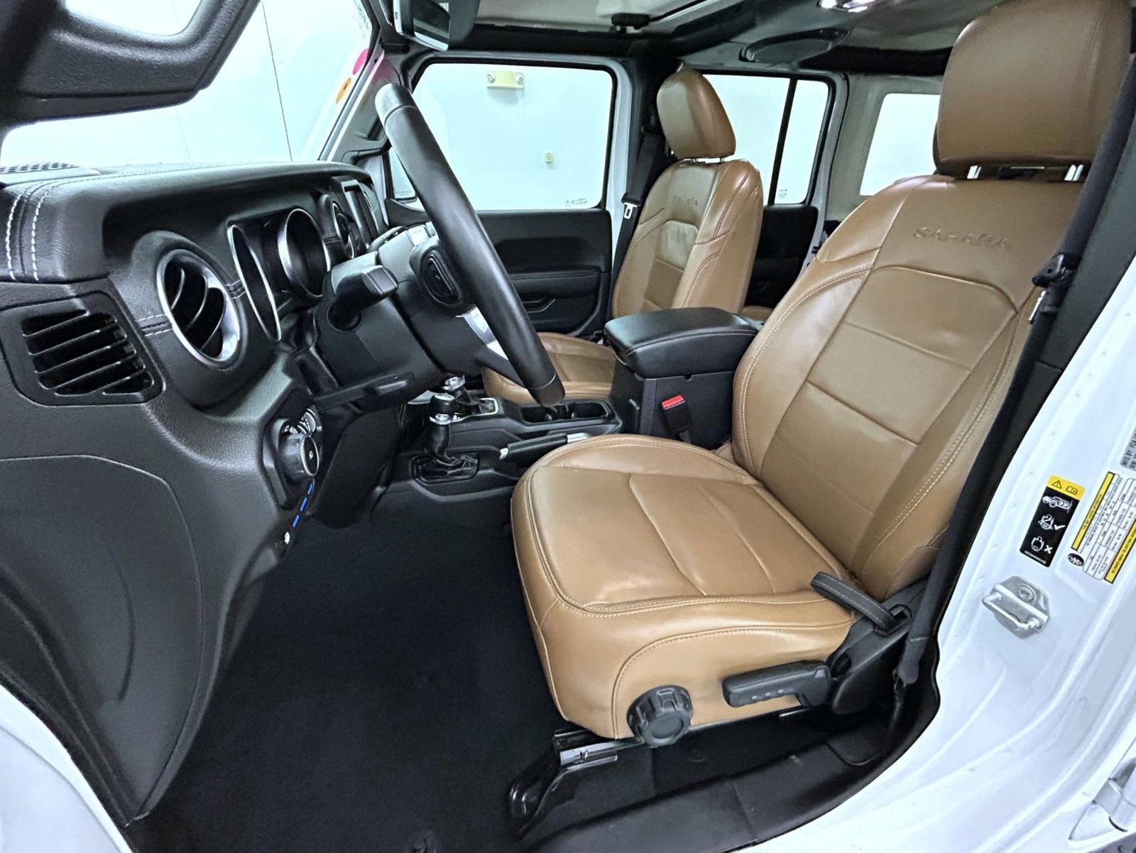 Certified Used 2022 White Jeep Unlimited Sahara 4xe image 10