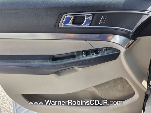 Used 2018 White Ford XLT image 29