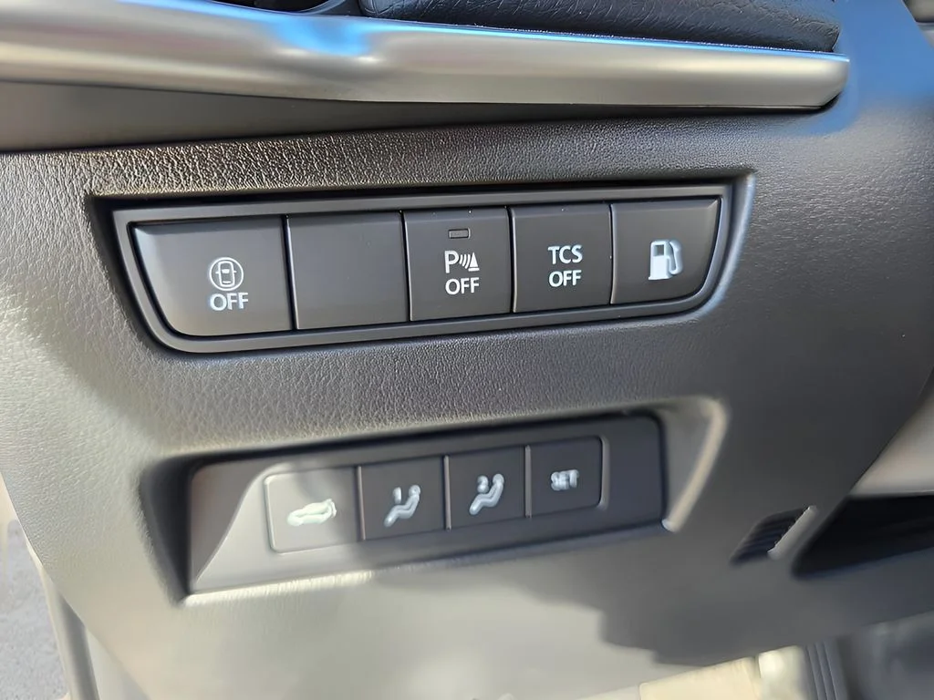 New 2025 Platinum Quartz Metallic Mazda Premium Sport AWD image 20