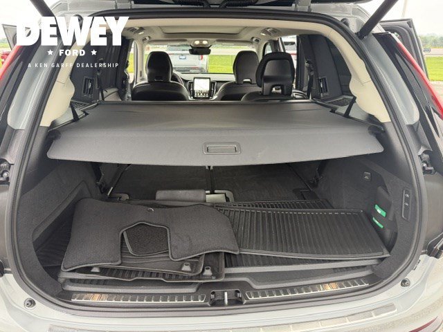Used 2026 Gray Metallic Volvo Ultra Dark Theme image 33