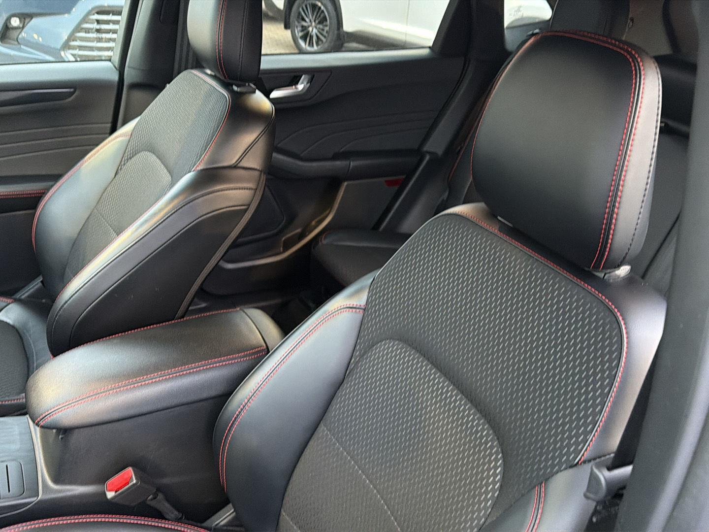 Used 2025 Carbonized Gray Ford ST-Line image 27