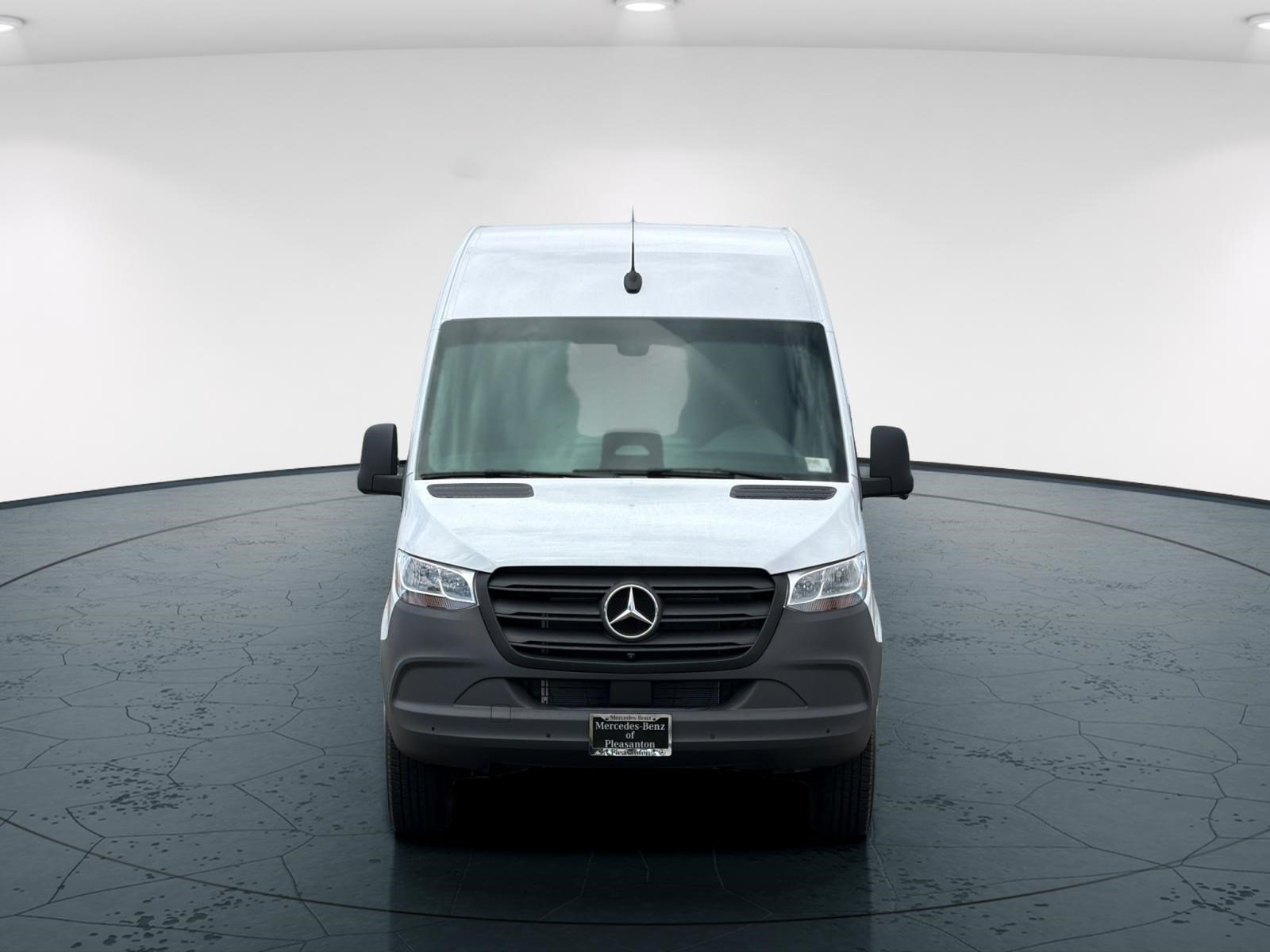 New 2026 Arctic White Mercedes-Benz 2500 High Roof SO Diesel 144 WB Ranger Shelving image 9