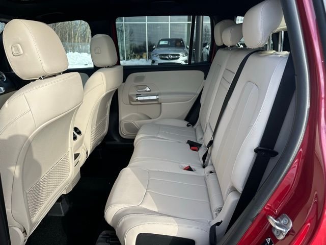 New 2026 MANUFAKTUR Patagonia Red Metallic Mercedes-Benz GLB 250 image 17