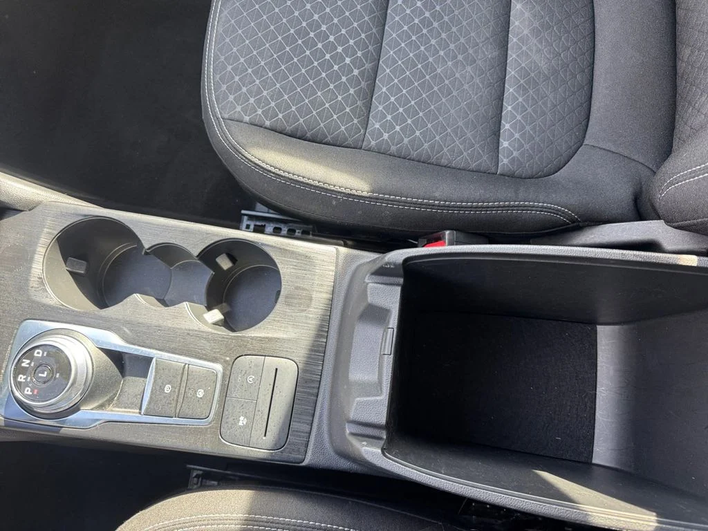 Used 2024 Silver Ford Active image 23