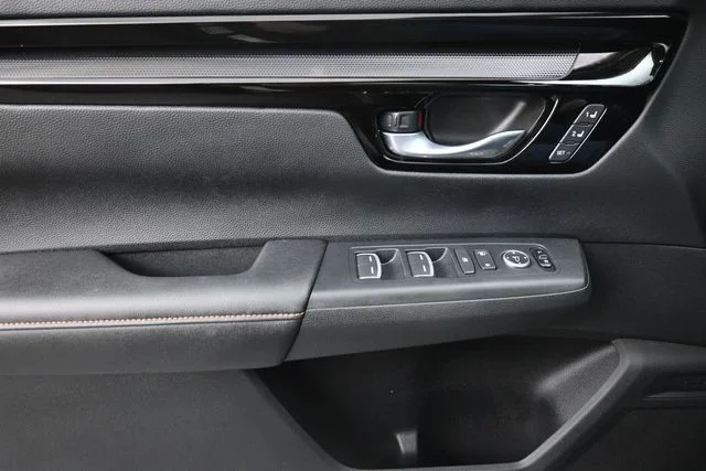 2026 Honda CR-V Sport Touring - Photo 25