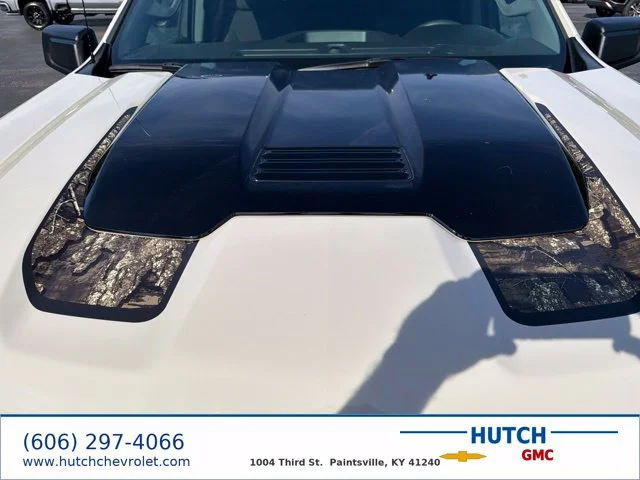 New 2026 White Sands Chevrolet Custom Trail Boss image 7