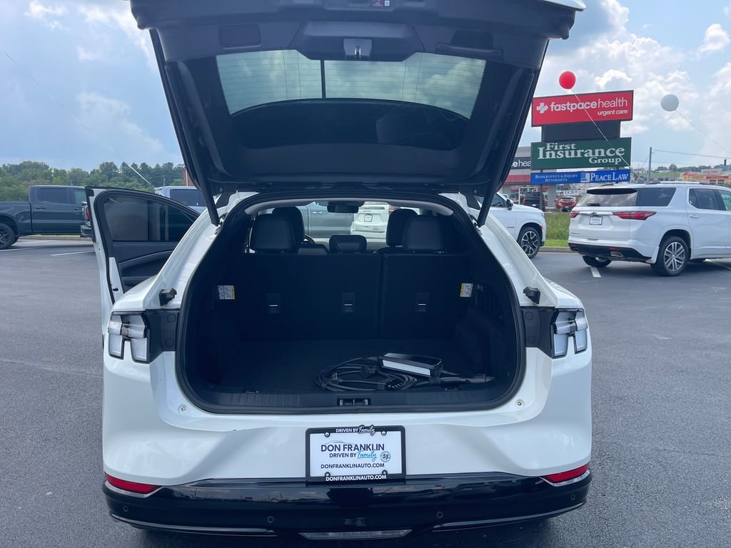 Used 2024 White Ford Premium image 9