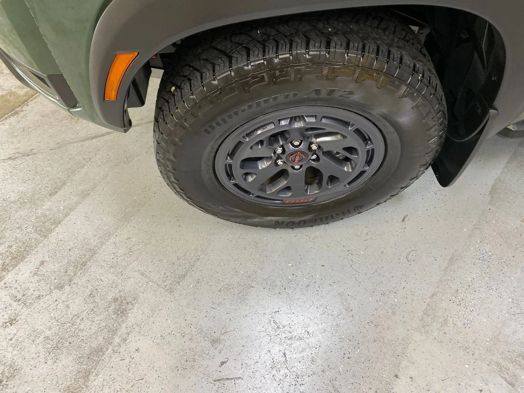 Used 2025 Green Nissan PRO-4X image 11