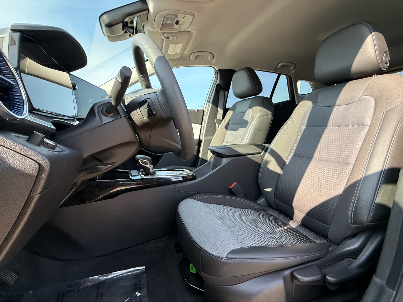 Used 2025 Sterling Gray Metallic Chevrolet LT image 21