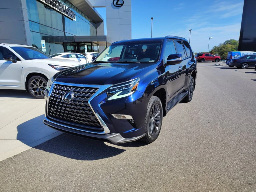 Used 2023 Nightfall Mica Lexus 460 Premium image 3