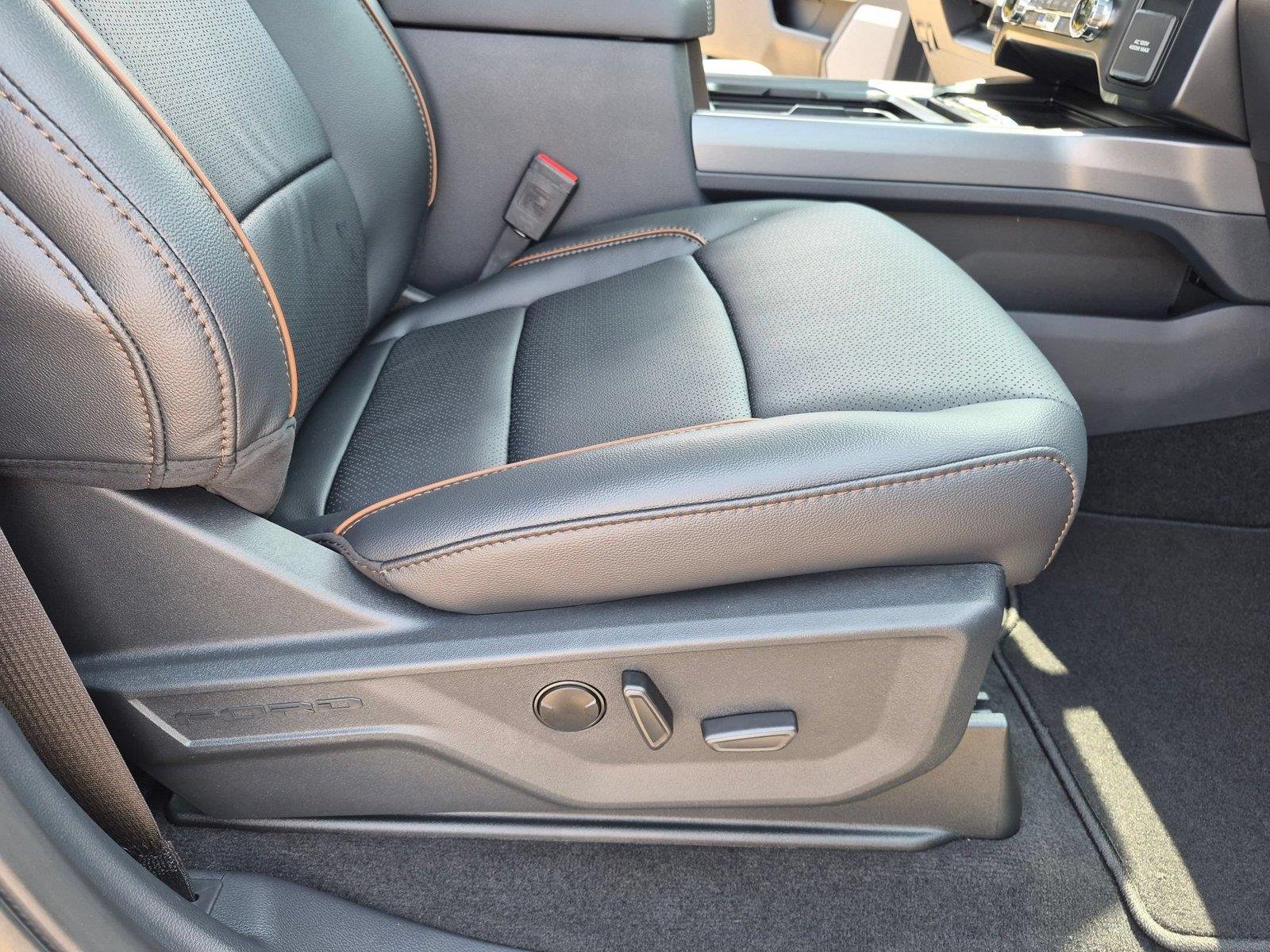 New 2026 Carbonized Gray Metallic Ford F-250® Lariat® image 33