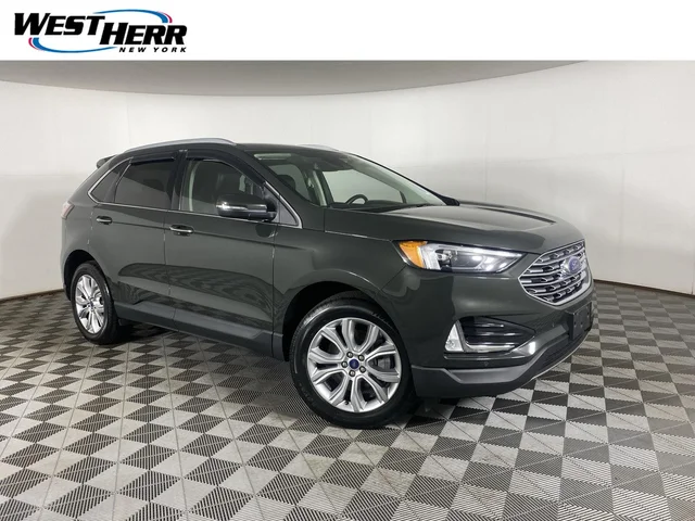 2022 Ford Edge Titanium