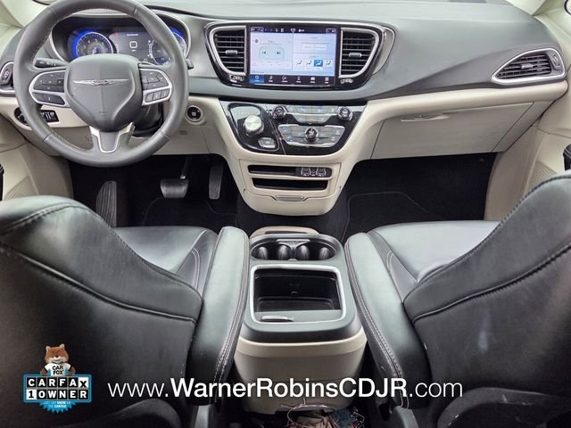 Used 2023 White Chrysler Touring L image 9