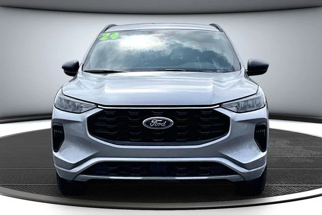Used 2024 Ford Escape ST-Line with VIN 1FMCU9MN0RUA22402 for sale in Kansas City