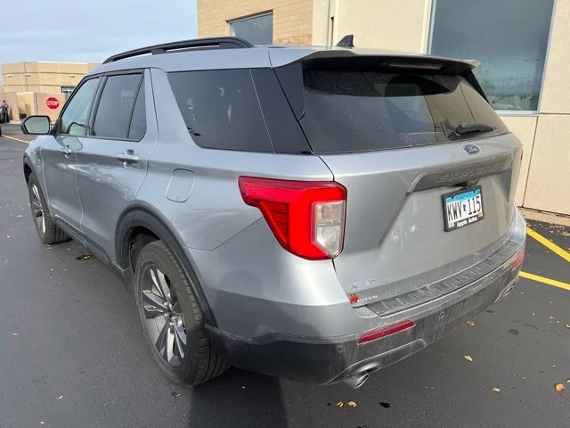 Certified Used 2021 Silver Ford XLT image 3