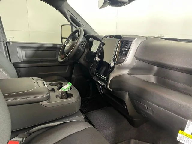 2025 RAM 2500 Tradesman - Photo 22