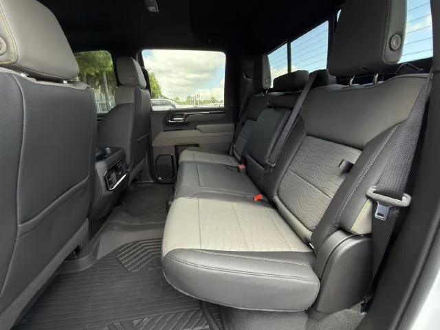 2026 Chevrolet Silverado 2500 HD ZR2 - Photo 21