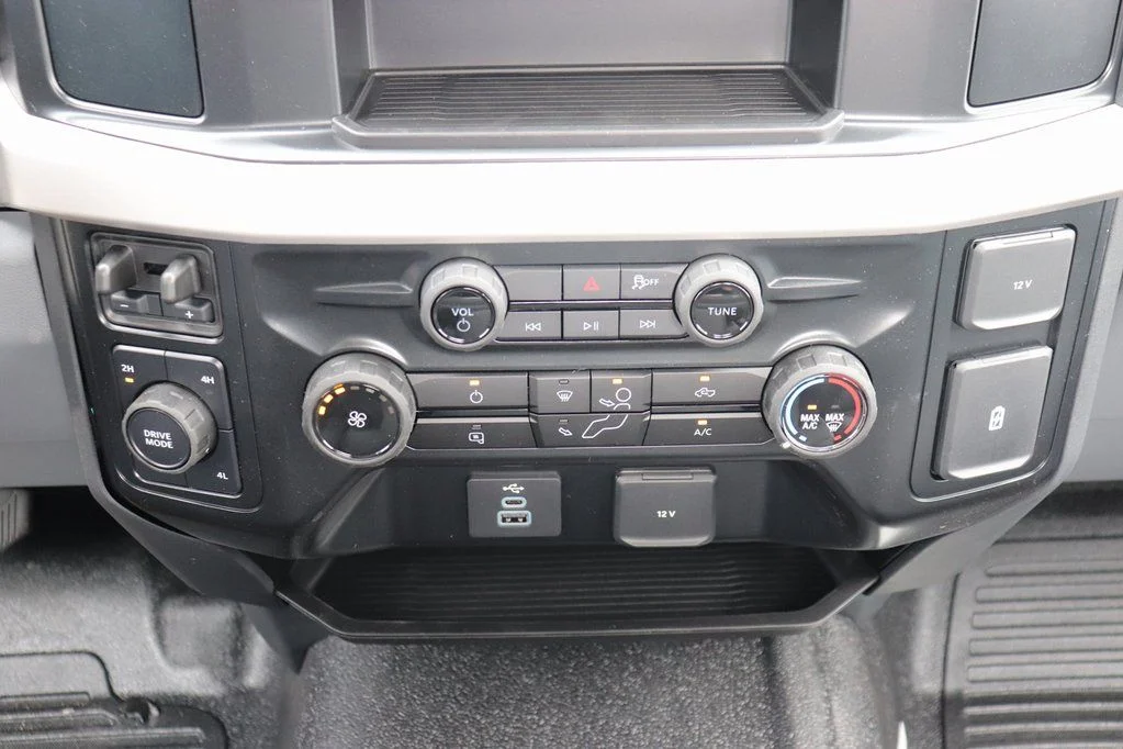 2026 Ford F-350 Super Duty Chassis Cab XL - Photo 22