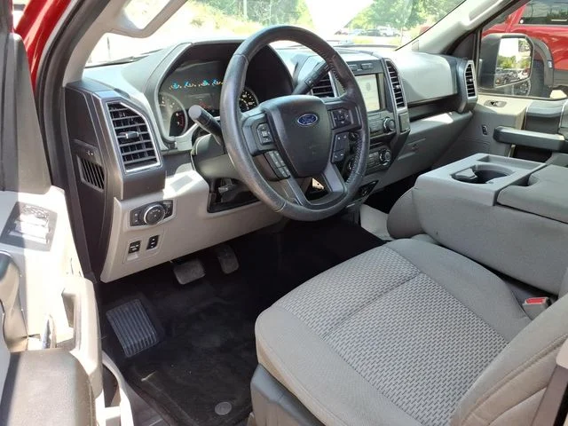 Used 2016 Red Ford XLT image 19