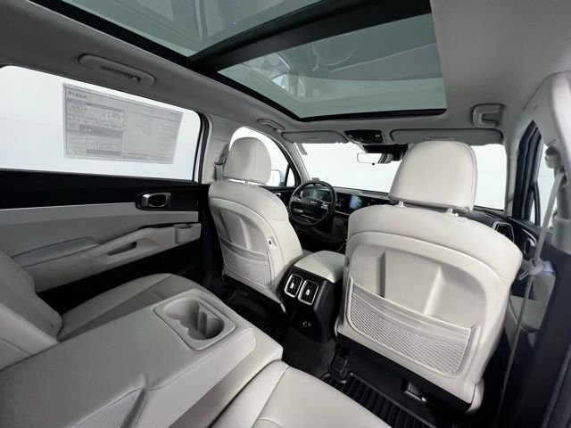 New 2026 White Kia S image 39