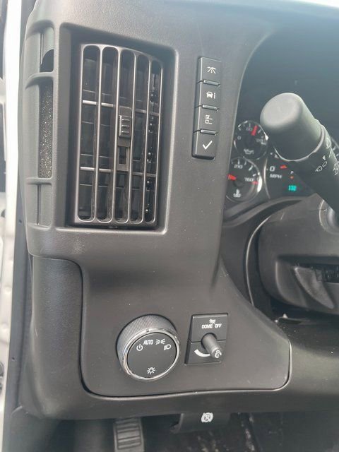 2025 Chevrolet Express Cargo Work Van - Photo 12
