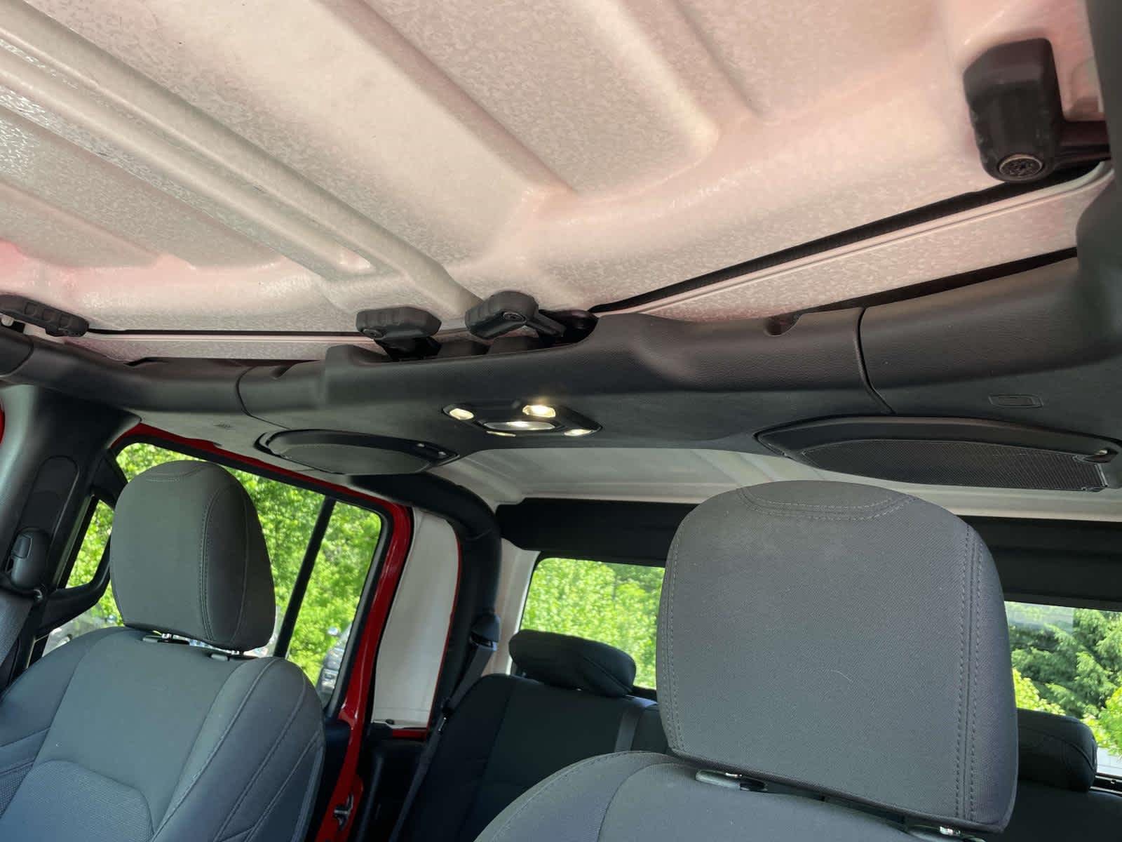Used 2020 Firecracker Red Clearcoat Jeep Sport S image 5