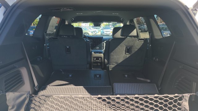 New 2027 Summit White GMC Elevation image 28