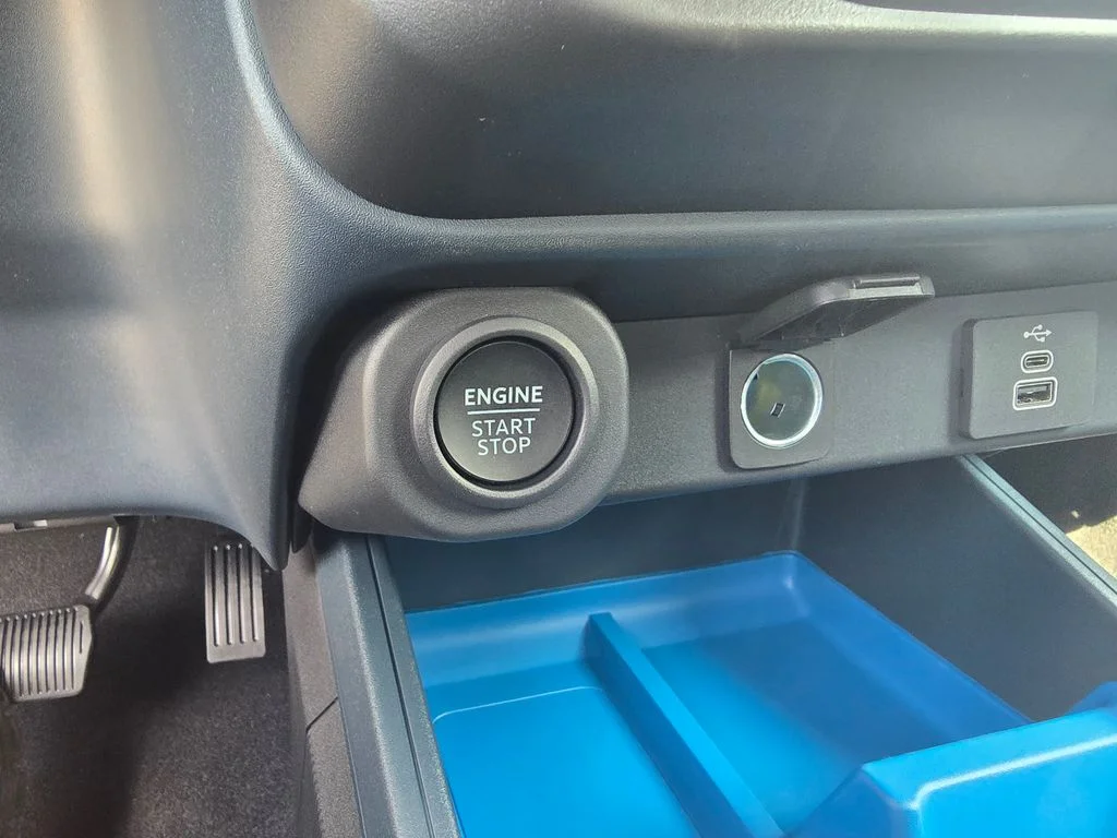 New 2026 Oxford White Ford XLT image 19