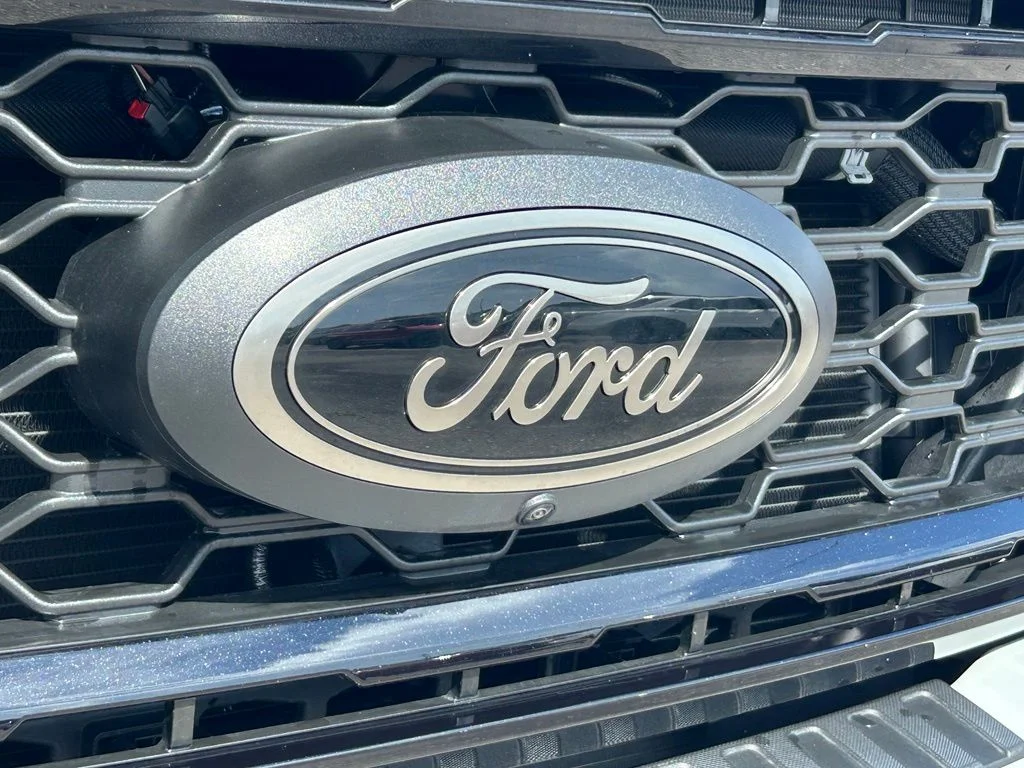 New 2026 Avalanche Ford Lariat image 22