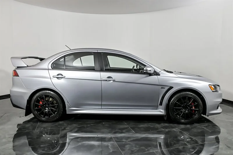 Used 2015 Apex Silver Metallic Mitsubishi GSR-1 OWNER-CLEAN CARFAX! image 13