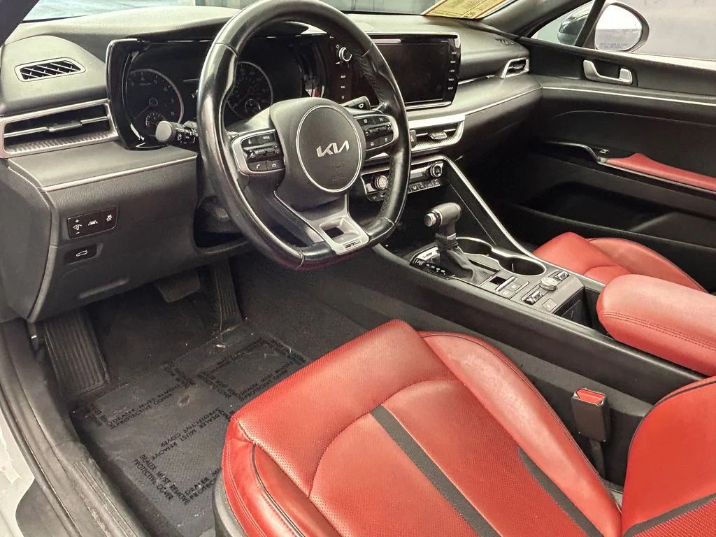 Used 2024 Wolf Gray Kia GT-Line image 46