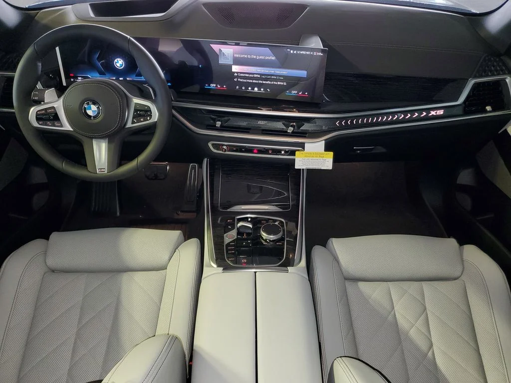 Used 2026 Black BMW sDrive40i image 13