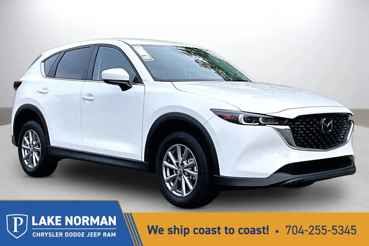 2023 Mazda CX-5 S Select Package Auto AWD's photo