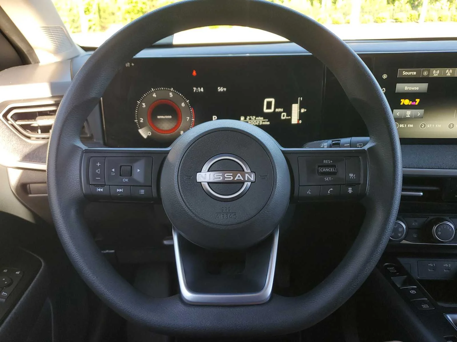 Used 2025 Aspen White Tricoat Nissan SV image 19