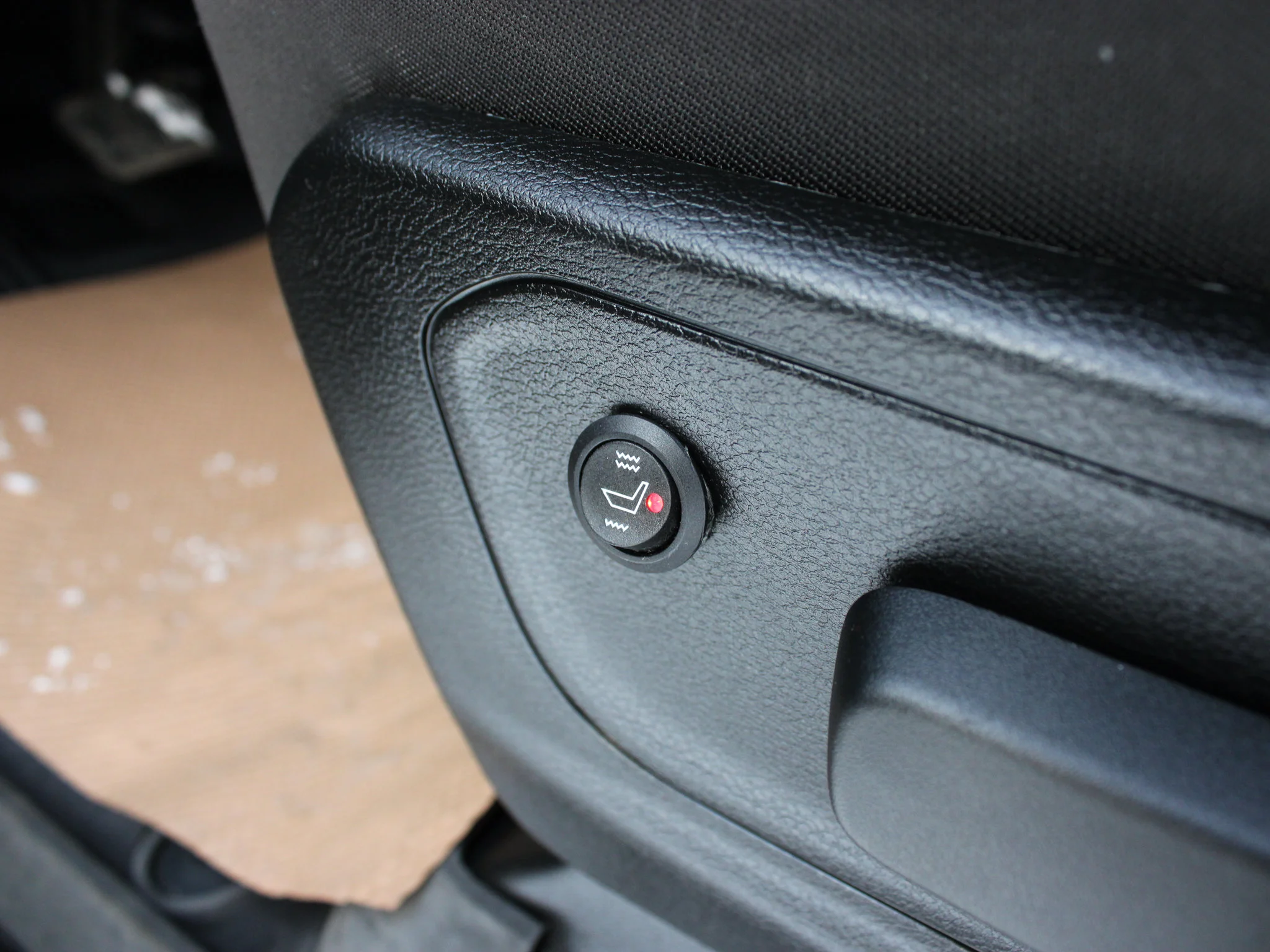 Certified Used 2025 Black RAM Tradesman * No Accidents | Heated Seats | Backup Camera | Twin-Turbo | Protection Group image 14