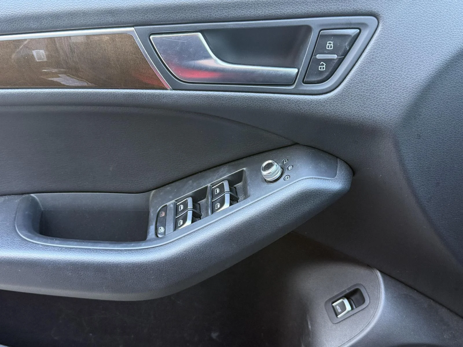 Used 2015  Audi Premium image 20