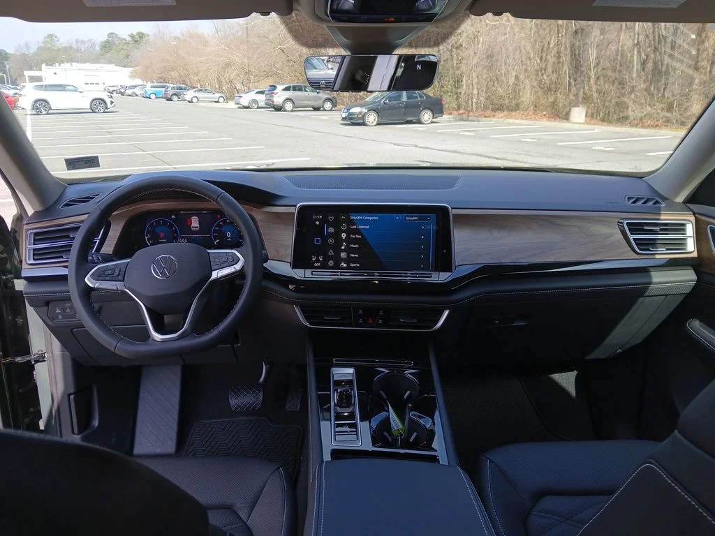 New 2026 Green Volkswagen 2.0T SE w/Technology image 12