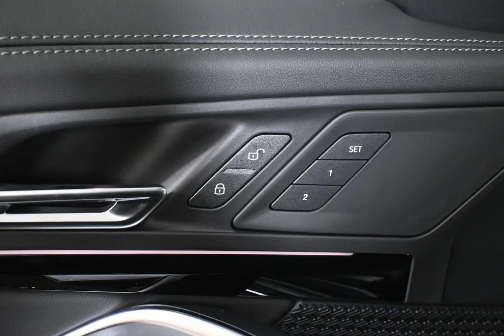 New 2027 Black BMW xDrive28i image 25
