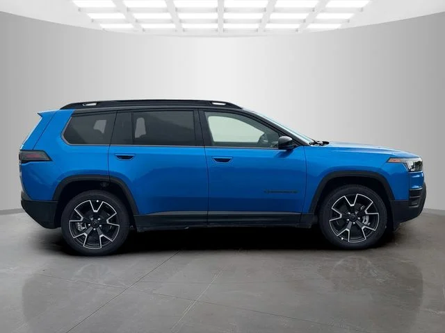 New 2026 Hydro Blue Pearl-Coat Exterior Paint Jeep Overland image 8