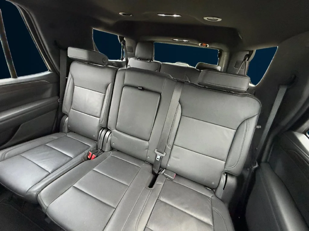 Used 2022 White Chevrolet Z71 image 16