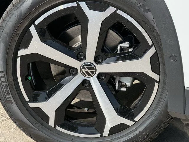 New 2026 White Volkswagen SE image 6