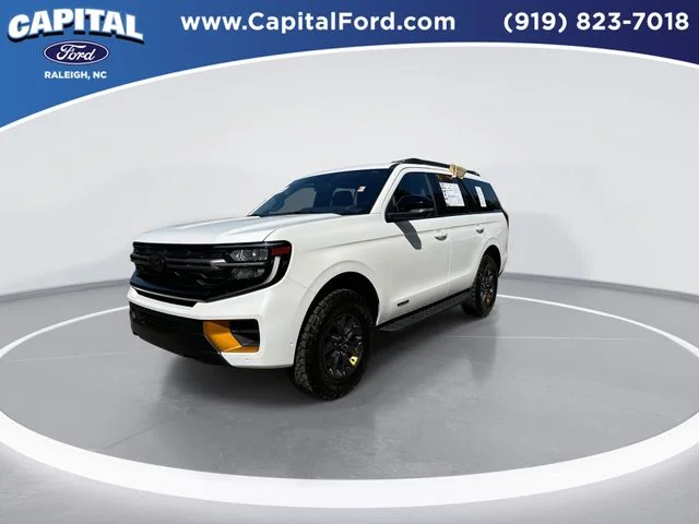 Used 2025 White Ford Tremor image 4