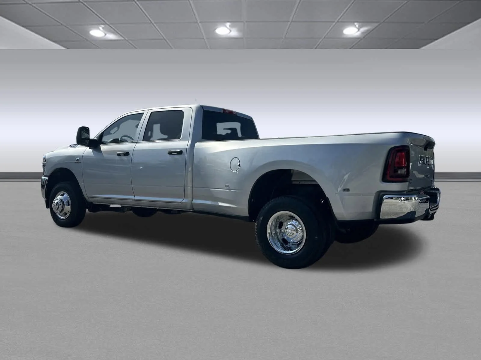 New 2026 Silver-Zynith Exterior Paint RAM Tradesman image 3